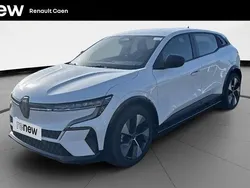 Blanc Utilisé 2022 Renault Mégane Equilibre Berline | 18 990 € (Prix juste)