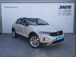 Gris Utilisé 2023 VW T-Roc Life SUV | 22 490 € (Prix juste)