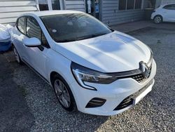 Blanc Utilisé 2021 Renault Clio V Business Berline | 12 990 € (Prix juste)