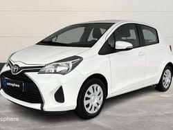 Blanc Utilisé 2017 Toyota Yaris Active Berline | 8 499 € (Prix assez cher)