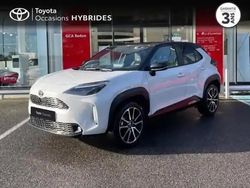 Blanc nacré/toit noir Utilisé 2022 Toyota Yaris Hybrid Sport SUV | 23 490 € (Prix assez cher)