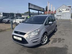 Gris Utilisé 2013 Ford S-MAX Titanium Monospace | 10 900 €