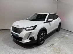 Blanc Utilisé 2021 Peugeot e-2008 Allure SUV | 18 990 € (Prix assez cher)