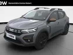 Gris Utilisé 2025 Dacia Sandero Extreme Citadine | 17 880 € (Prix assez cher)