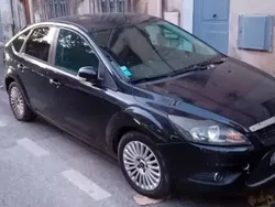 Noir Utilisé 2010 Ford Focus Trend Berline | 2 300 € (Prix juste)