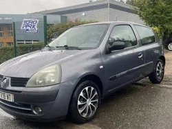 Utilisé 2005 Renault Clio II Citadine | 2 990 € (Bon prix)