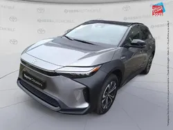 Gris Utilisé 2023 Toyota bZ4X SUV | 33 999 € (Prix juste)