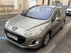 Gris Utilisé 2011 Peugeot 308 Allure Berline | 6 990 € (Prix juste)