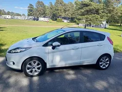 Blanc Utilisé 2011 Ford Fiesta Titanium Citadine | 2 780 € (Prix cher)