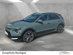 Blanc Utilisé 2025 Kia Niro Premium SUV | 32 800 € (Prix juste)