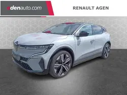 Utilisé 2023 Renault Mégane Iconic Berline | 26 990 € (Bon prix)