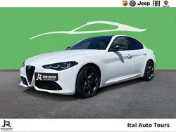 Blanc Nouvelle 2025 Alfa Romeo Giulia Berline | 51 489 € (Prix juste)