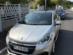 Utilisé 2016 Peugeot 208 Active Citadine | 8 200 € (Prix juste)