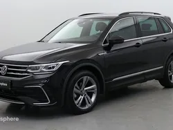 Noir intense nacrée Utilisé 2023 VW Tiguan R-line SUV | 39 999 € (Prix juste)