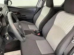 Utilisé 2017 Toyota Yaris Hybrid Berline | 13 490 € (Prix juste)