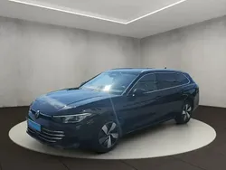 Noir Utilisé 2024 VW Passat Elegance Break | 38 300 € (Prix assez cher)