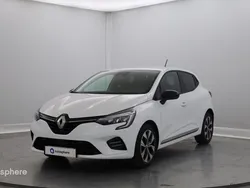 Blanc Utilisé 2023 Renault Clio V Evolution Berline | 15 999 € (Prix juste)