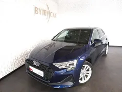 Bleu navarre métallisé Utilisé 2025 Audi A3 Business | 32 452 €