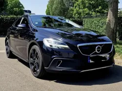 Utilisé 2016 Volvo V40 CC Summum Break | 14 000 €