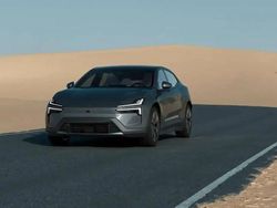 Gris Nouvelle 2025 Polestar 4 Pilot SUV | 61 100 €