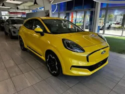 Jaune Nouvelle 2025 Ford Puma Gen-E Premium SUV | 32 490 €