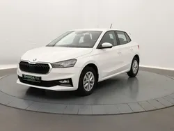 Blanc Utilisé 2023 Skoda Fabia Ambition Berline | 15 999 € (Prix juste)