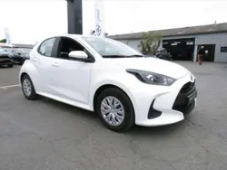 Utilisé 2023 Toyota Yaris Hybrid Berline | 19 900 € (Prix juste)