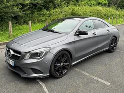Gris Utilisé 2015 Mercedes CLA200 Shooting Brake Break | 13 900 €