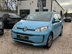 Utilisé 2022 VW e-up! Life Citadine | 15 990 €