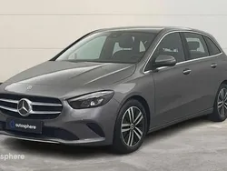 Utilisé 2022 Mercedes 180 Progressive Berline | 26 999 € (Prix juste)