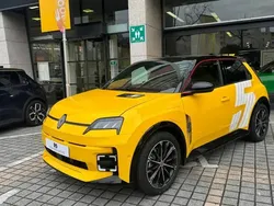 Jaune Utilisé 2025 Renault R5 Iconic Citadine | 34 890 € (Prix juste)