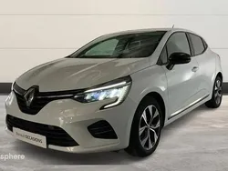 Utilisé 2023 Renault Clio V Evolution Berline | 13 999 € (Prix juste)