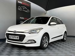 Blanc Utilisé 2017 Hyundai i20 Edition Berline | 9 990 € (Prix cher)