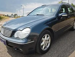 Bleu Utilisé 2003 Mercedes C220 Break | 5 490 €