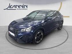 Bleu navarre métallisé Utilisé 2024 Audi Q2 S-Line SUV | 33 900 €