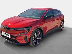 Rouge Utilisé 2022 Renault Mégane Techno Berline | 26 490 € (Prix juste)