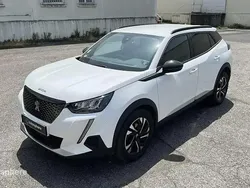 Blanc Utilisé 2022 Peugeot 2008 Allure SUV | 13 690 € (Prix juste)