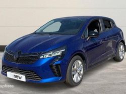 Utilisé 2024 Renault Clio V Evolution Berline | 15 999 € (Prix juste)