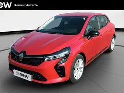 Rouge Utilisé 2024 Renault Clio V Evolution Citadine | 16 480 € (Prix juste)