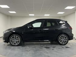 Noir Utilisé 2023 BMW 225 M Sport Monospace | 37 900 € (Prix juste)