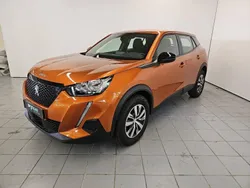 Orange Utilisé 2023 Peugeot 2008 Active SUV | 17 490 € (Prix juste)