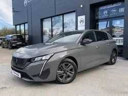 Gris clair Occasion 2024 Peugeot 308 Allure Berline | 18 690 € (Prix juste)