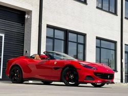 Rouge Occasion 2022 Ferrari Portofino Cabriolet | 219 950 € (Super prix)