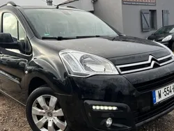 Noir Utilisé 2015 Citroën Berlingo Feel Monospace | 9 999 € (Prix juste)