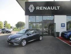 Utilisé 2022 Renault Clio V Business Berline | 15 480 € (Prix juste)
