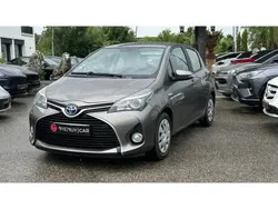 Gris Utilisé 2016 Toyota Yaris Hybrid Berline | 11 790 €