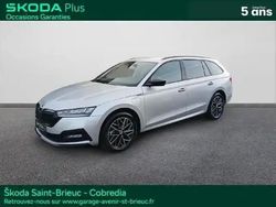 Gris argent métallisée Utilisé 2024 Skoda Octavia SportLine Break | 35 690 €