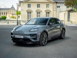 Gris Utilisé 2024 Porsche Macan Turbo SUV | 114 900 €