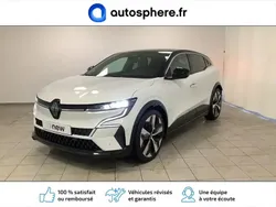 Blanc Utilisé 2023 Renault Mégane Techno SUV | 28 799 € (Prix juste)