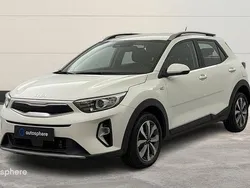 Blanc Utilisé 2022 Kia Stonic Active SUV | 17 999 € (Prix juste)